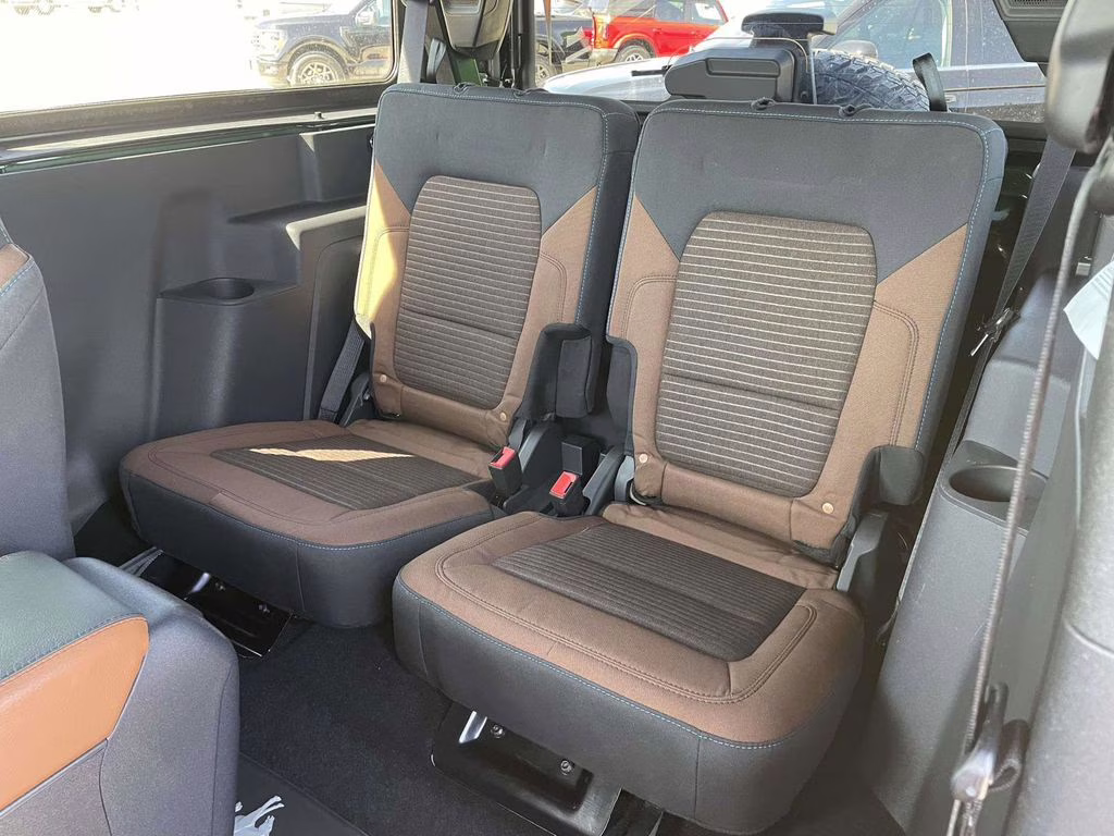 2023 Eruption Green Metallic Ford Bronco Outer Banks 4X4 SUV