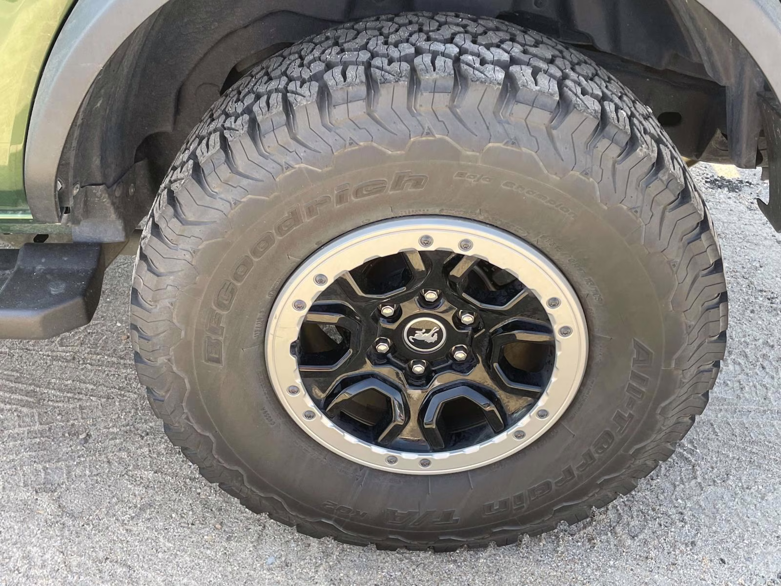 2023 Eruption Green Metallic Ford Bronco Outer Banks 4X4 SUV