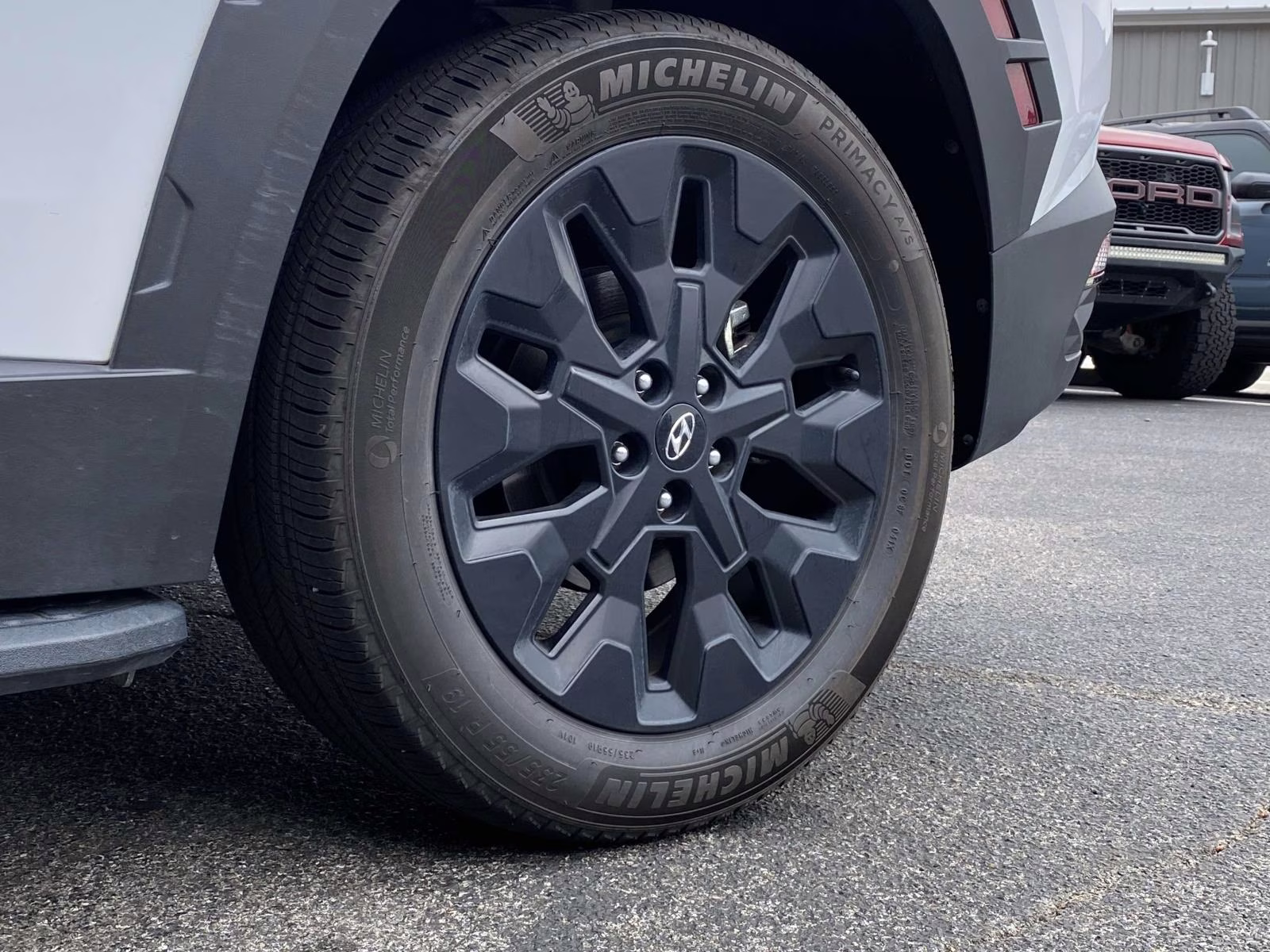 2024 White Pearl Hyundai Tucson XRT FWD SUV