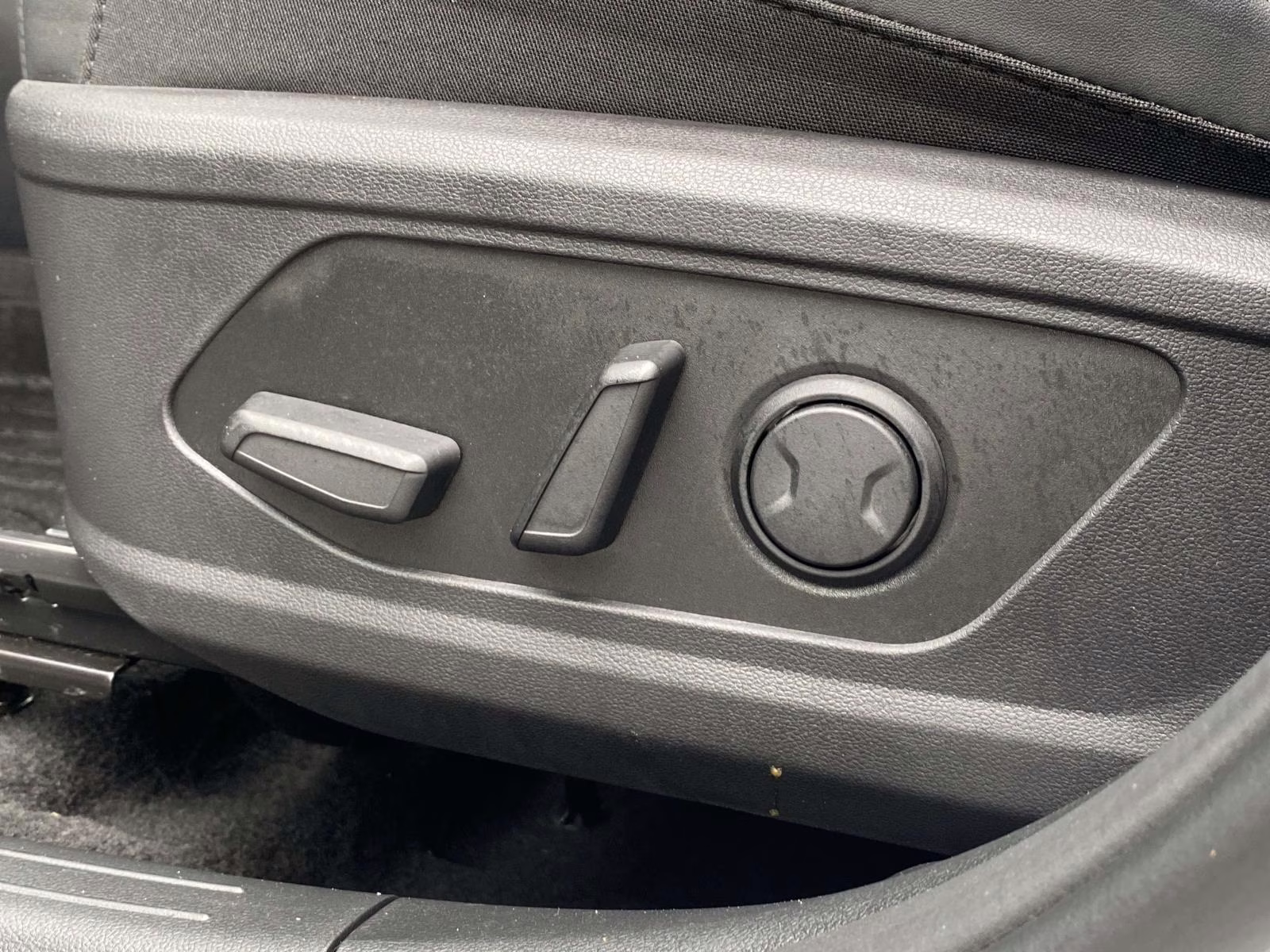 2024 White Pearl Hyundai Tucson XRT FWD SUV