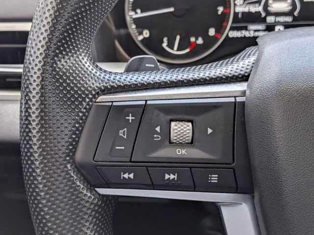 2022 White Diamond Mitsubishi Outlander ES FWD SUV