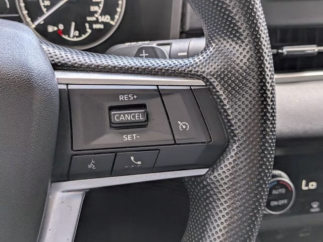 2022 White Diamond Mitsubishi Outlander ES FWD SUV