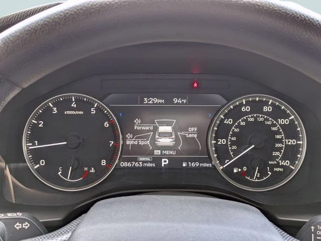 2022 White Diamond Mitsubishi Outlander ES FWD SUV