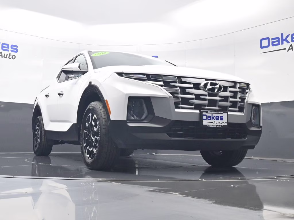 2024 Atlas White Hyundai Santa Cruz SEL AWD Truck