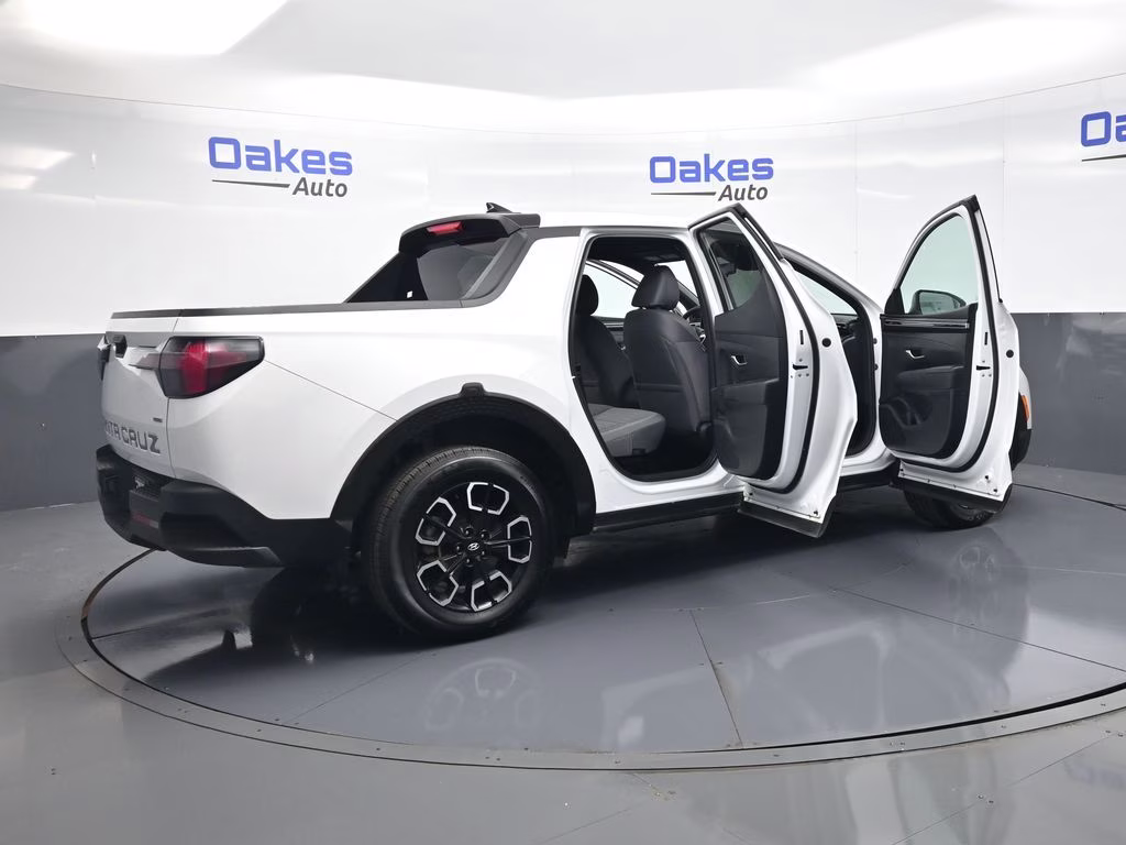 2024 Atlas White Hyundai Santa Cruz SEL AWD Truck