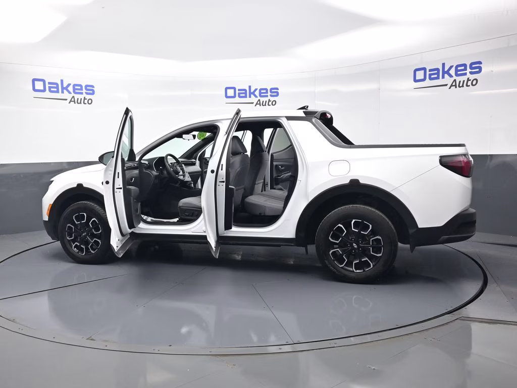 2024 Atlas White Hyundai Santa Cruz SEL AWD Truck