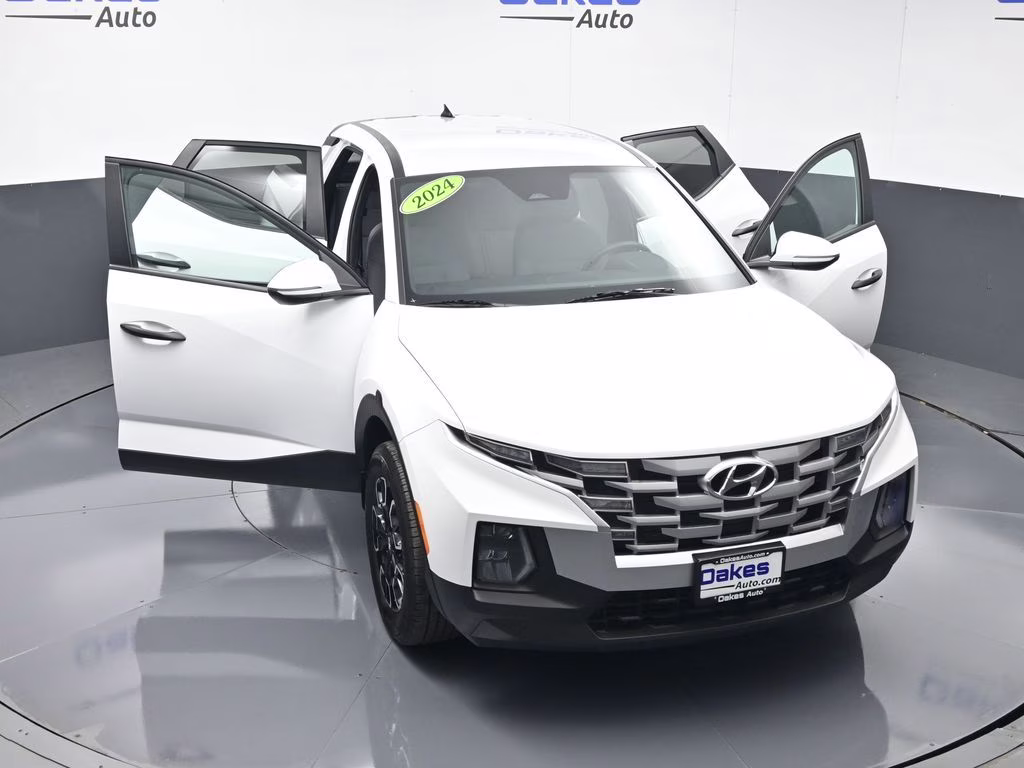 2024 Atlas White Hyundai Santa Cruz SEL AWD Truck