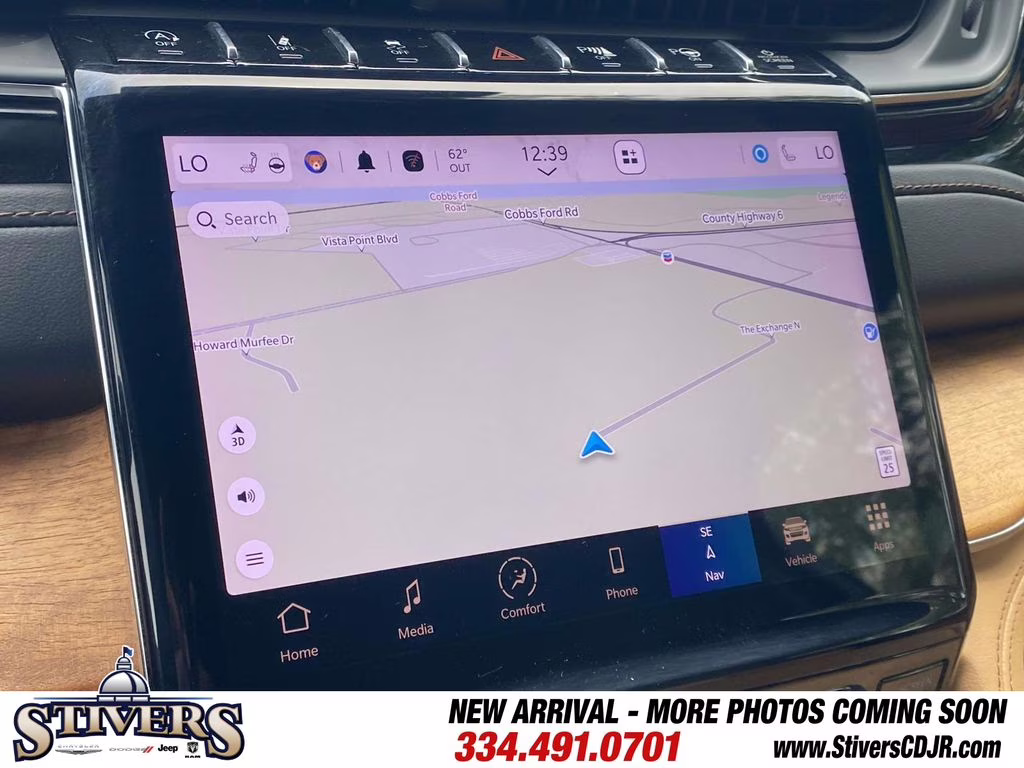 2023 Diamond Black Crystal Pearlcoat Jeep Grand Cherokee Summit Reserve 4X4 SUV