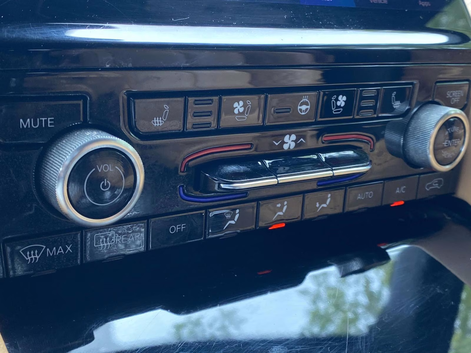 2023 Diamond Black Crystal Pearlcoat Jeep Grand Cherokee Summit Reserve 4X4 SUV