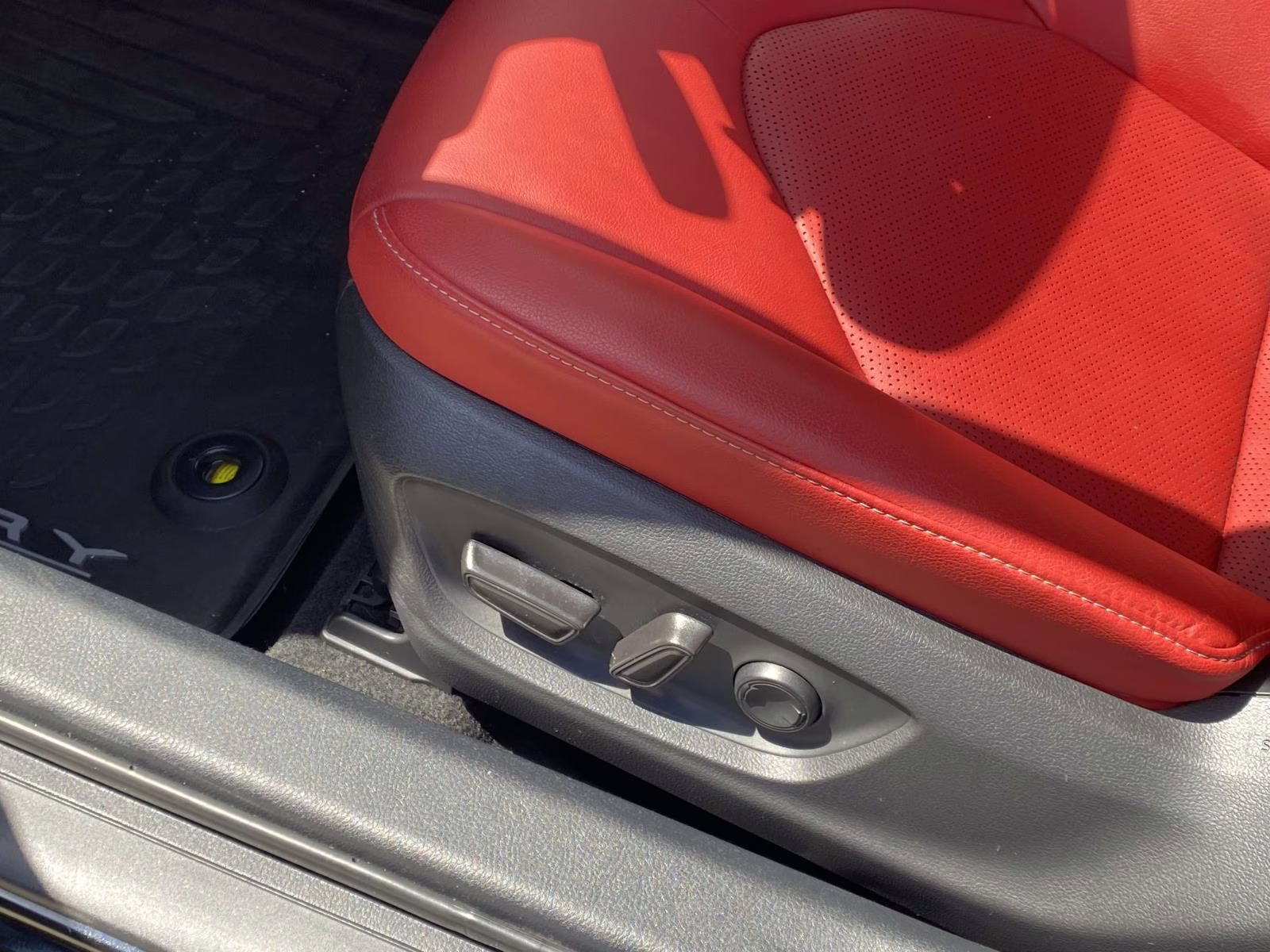 2020 Midnight Black Metallic Toyota Camry XSE V6 FWD Sedan