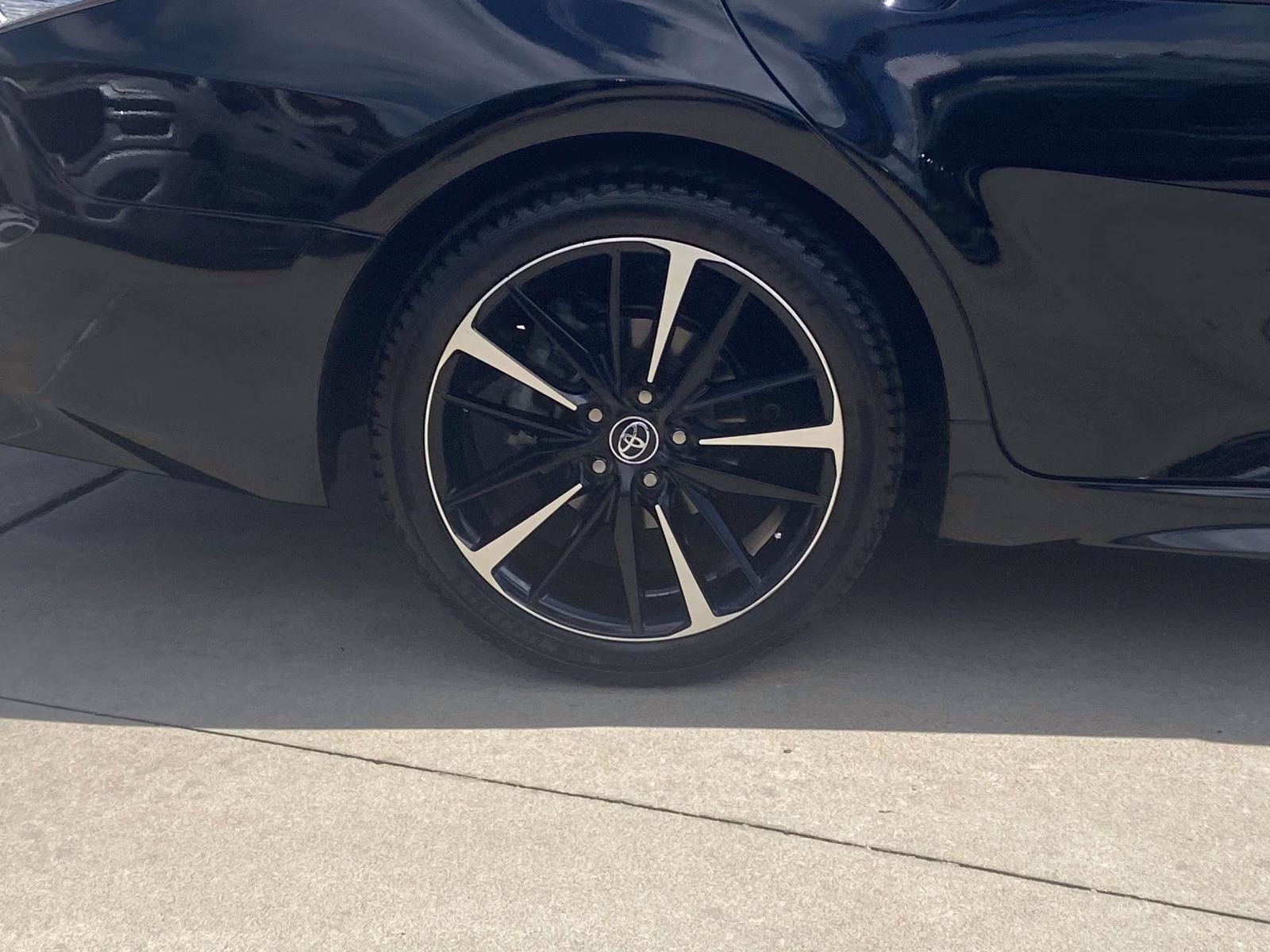 2020 Midnight Black Metallic Toyota Camry XSE V6 FWD Sedan