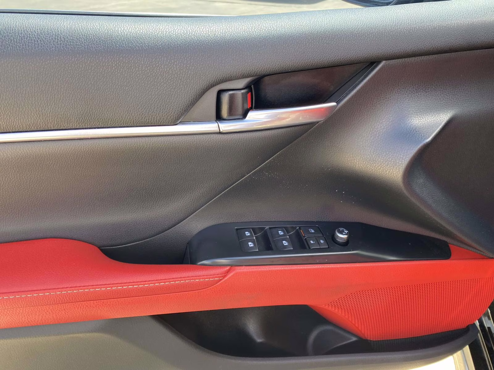 2020 Midnight Black Metallic Toyota Camry XSE V6 FWD Sedan