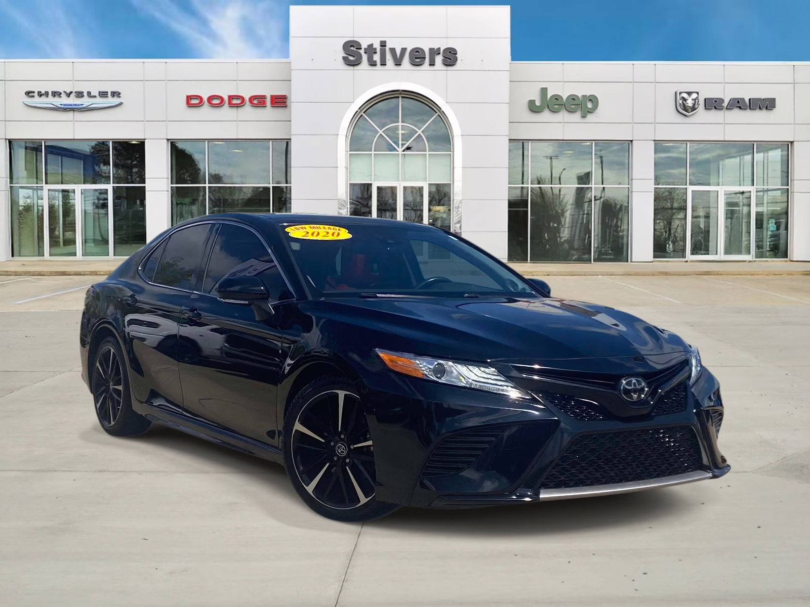 2020 Midnight Black Metallic Toyota Camry XSE V6 FWD Sedan