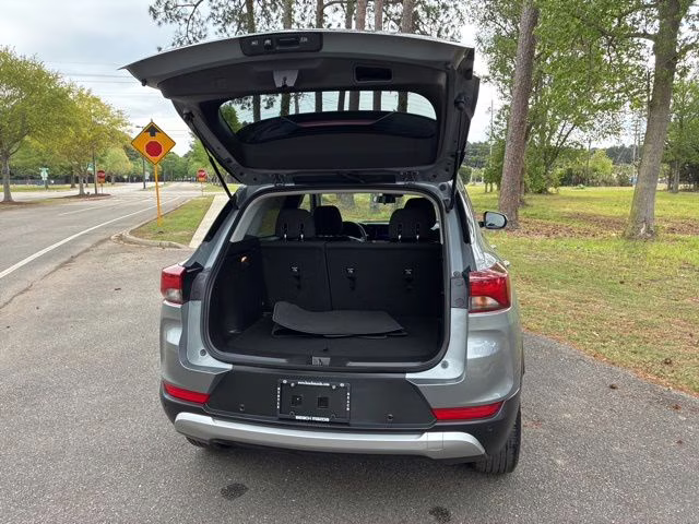2024 Sterling Gray Metallic Chevrolet Trailblazer LT FWD SUV