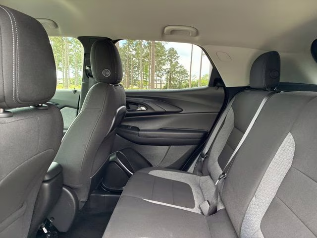 2024 Sterling Gray Metallic Chevrolet Trailblazer LT FWD SUV