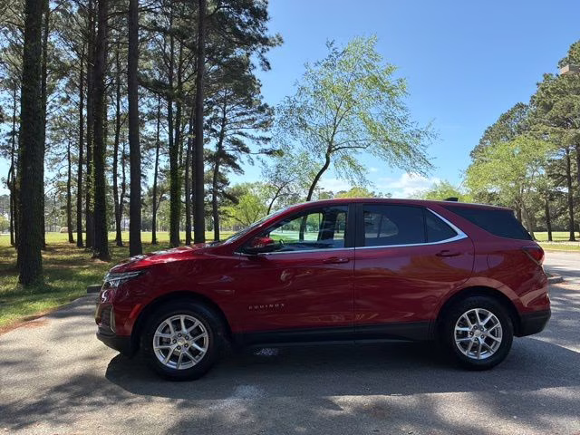 2022 Cherry Red Tintcoat Chevrolet Equinox LT AWD SUV