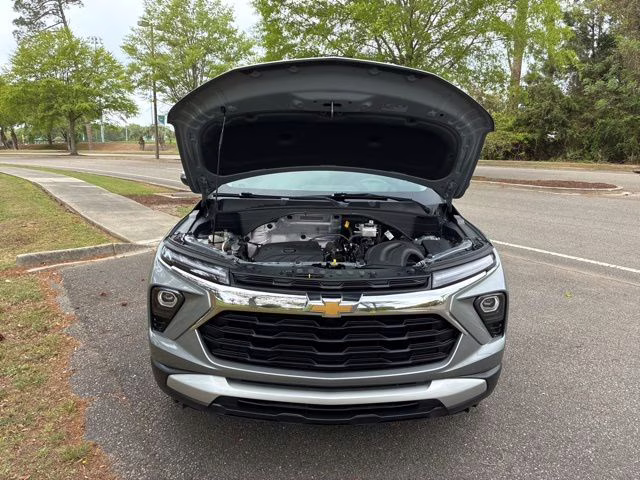 2024 Sterling Gray Metallic Chevrolet Trailblazer LT FWD SUV