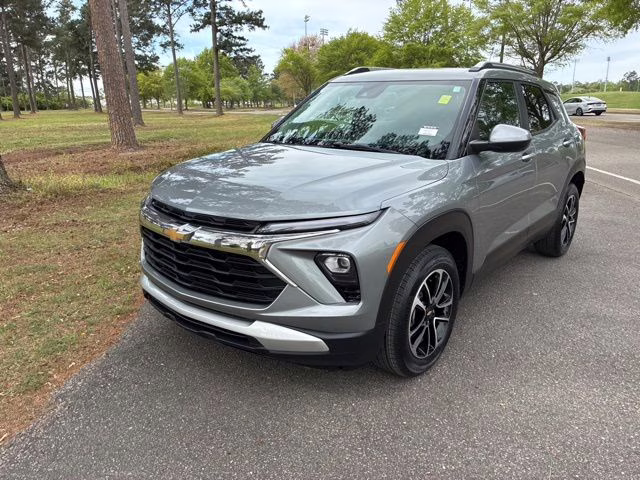 2024 Sterling Gray Metallic Chevrolet Trailblazer LT FWD SUV
