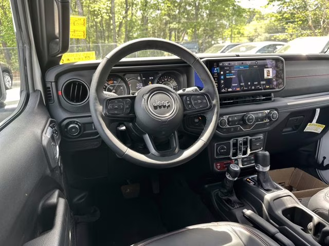 2025 Bright White Clearcoat Jeep Wrangler Rubicon 4X4 Convertible