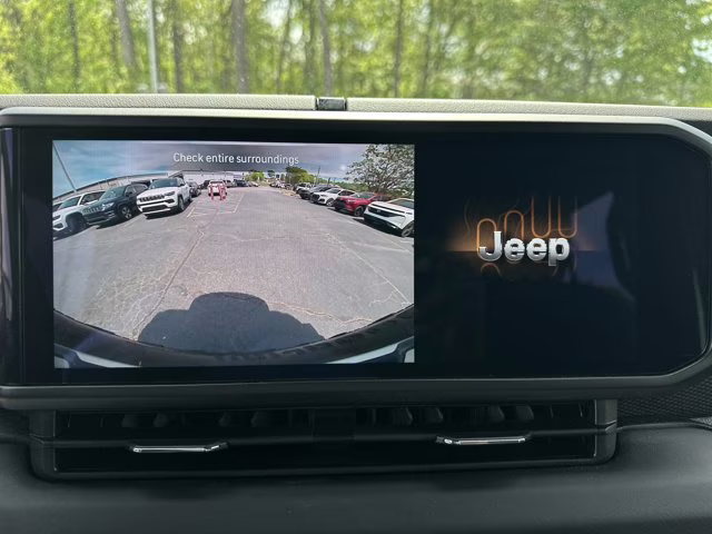 2025 Bright White Clearcoat Jeep Wrangler Rubicon 4X4 Convertible