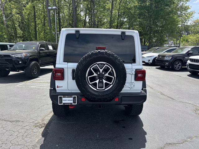 2025 Bright White Clearcoat Jeep Wrangler Rubicon 4X4 Convertible