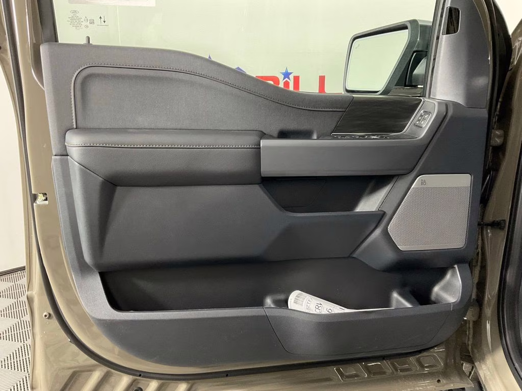 2026 Gray Ford F-150 Lariat 4X4 Truck