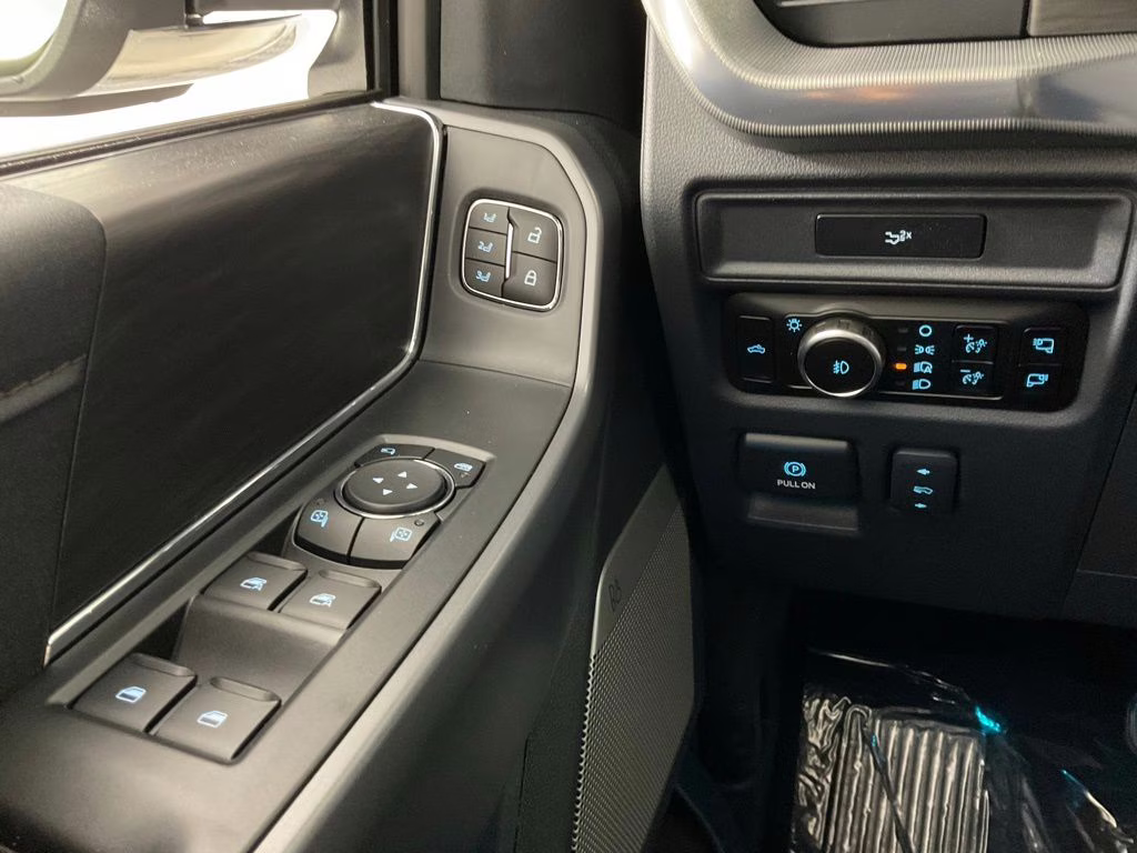 2026 Gray Ford F-150 Lariat 4X4 Truck