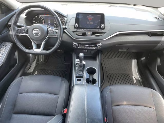 2019 Gun Metallic Nissan Altima 2.5 SV FWD Sedan