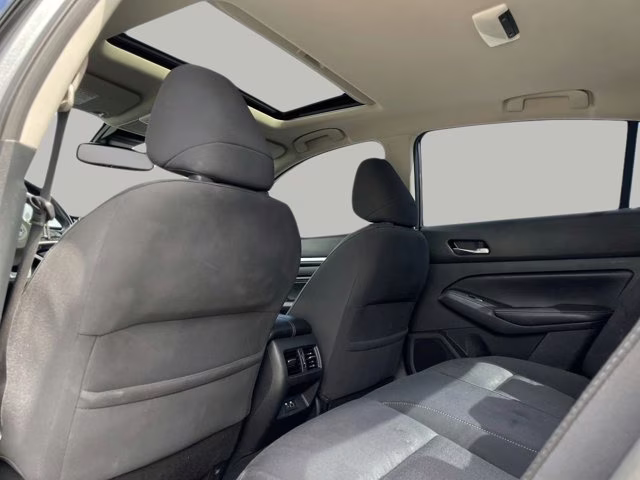 2019 Gun Metallic Nissan Altima 2.5 SV FWD Sedan