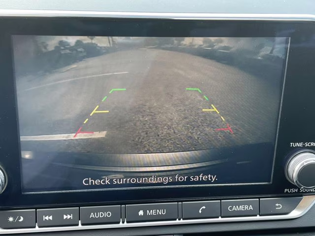 2019 Gun Metallic Nissan Altima 2.5 SV FWD Sedan