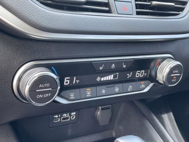 2019 Gun Metallic Nissan Altima 2.5 SV FWD Sedan