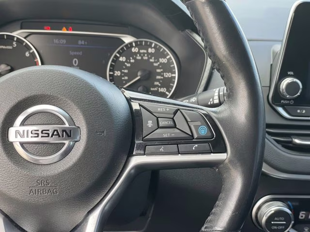 2019 Gun Metallic Nissan Altima 2.5 SV FWD Sedan