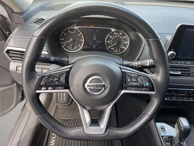 2019 Gun Metallic Nissan Altima 2.5 SV FWD Sedan