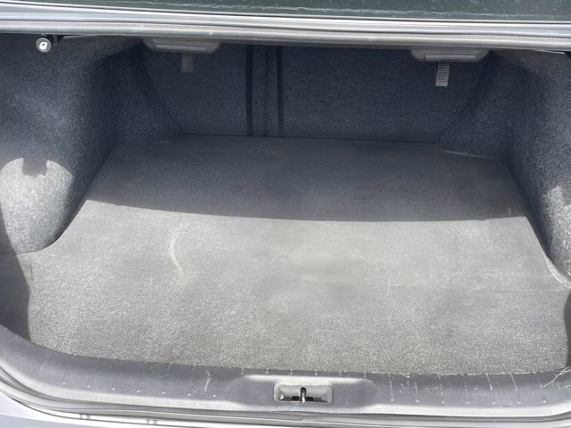 2019 Gun Metallic Nissan Altima 2.5 SV FWD Sedan