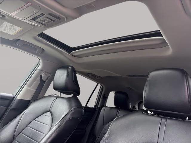 2022 Celestial Silver Metallic Toyota Highlander XLE AWD SUV