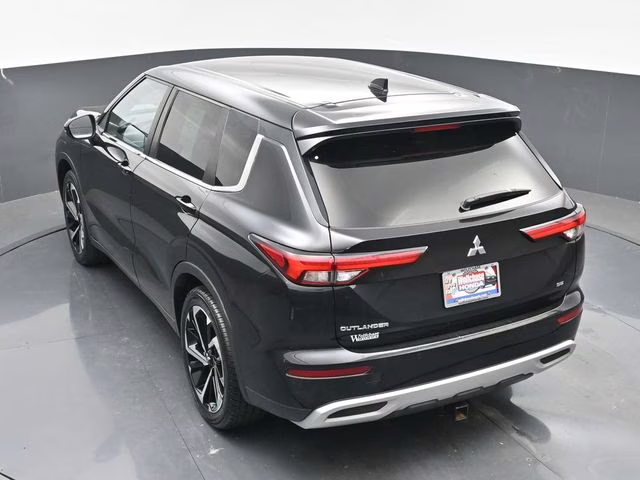 2022 Black Diamond Mitsubishi Outlander SE 4X4 SUV