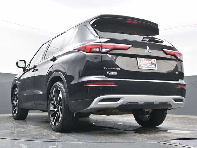 2022 Black Diamond Mitsubishi Outlander SE 4X4 SUV