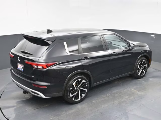 2022 Black Diamond Mitsubishi Outlander SE 4X4 SUV