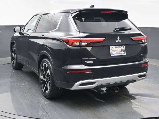 2022 Black Diamond Mitsubishi Outlander SE 4X4 SUV