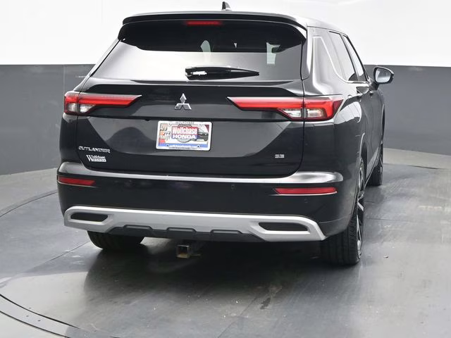 2022 Black Diamond Mitsubishi Outlander SE 4X4 SUV