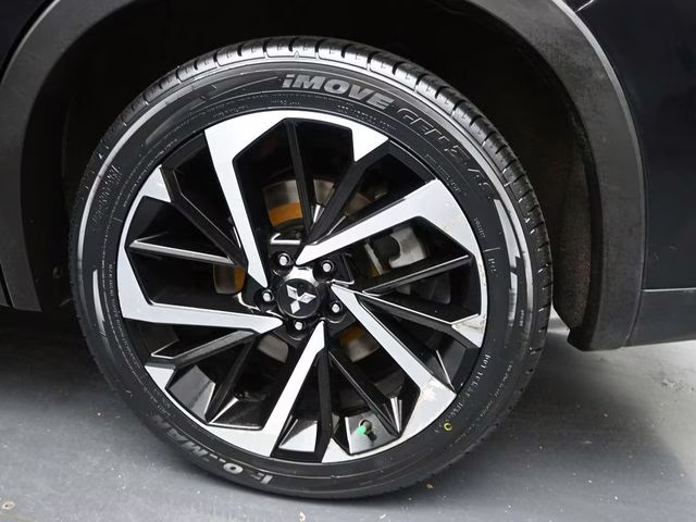 2022 Black Diamond Mitsubishi Outlander SE 4X4 SUV