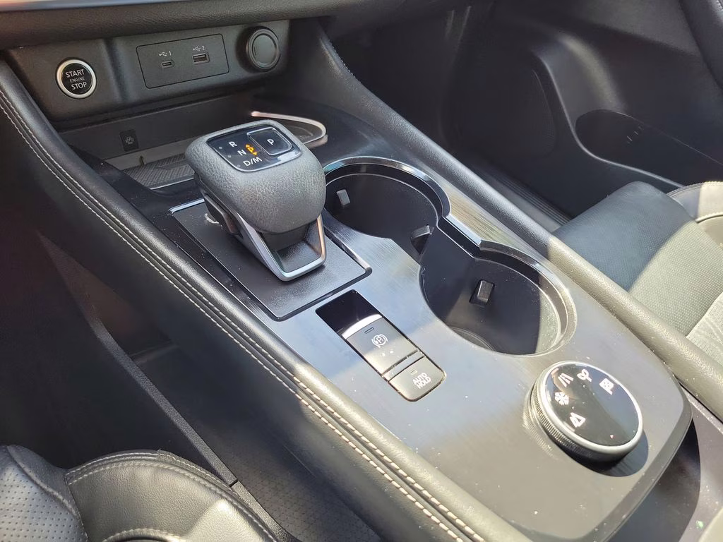 2022 Brilliant Silver Metallic Nissan Rogue Platinum AWD SUV