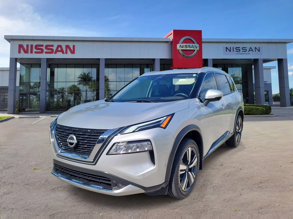 2022 Brilliant Silver Metallic Nissan Rogue Platinum AWD SUV