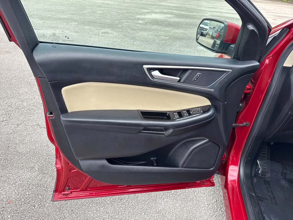 2020 Rapid Red Metallic Tinted Clearcoat Ford Edge SEL FWD SUV