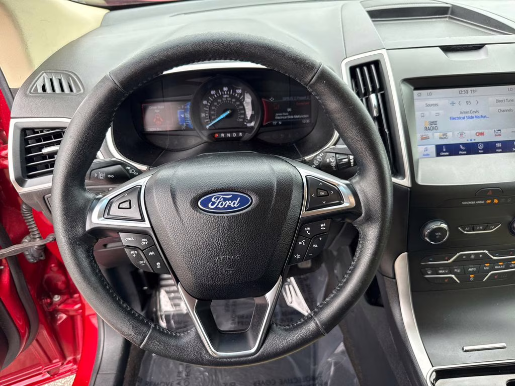 2020 Rapid Red Metallic Tinted Clearcoat Ford Edge SEL FWD SUV