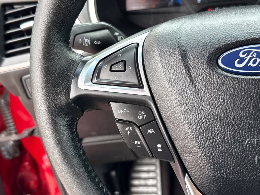 2020 Rapid Red Metallic Tinted Clearcoat Ford Edge SEL FWD SUV