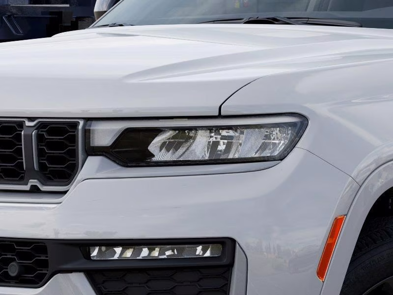 2026 Bright White Clearcoat Jeep Grand Cherokee L Limited Reserve 4X4 SUV