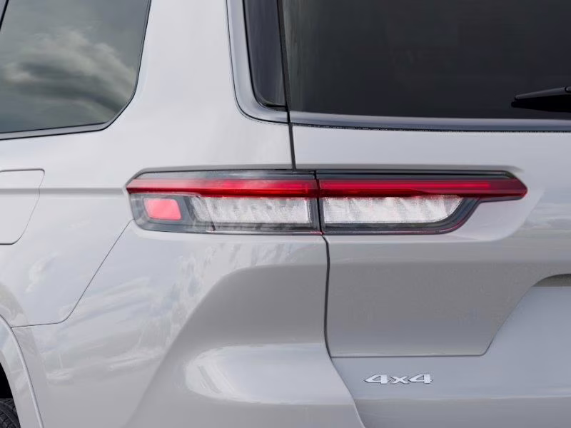 2026 Bright White Clearcoat Jeep Grand Cherokee L Limited Reserve 4X4 SUV