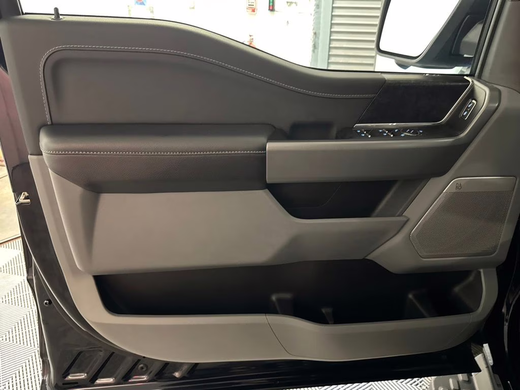 2025 Antimatter Blue Metallic Ford F-150 Lightning Flash AWD Truck