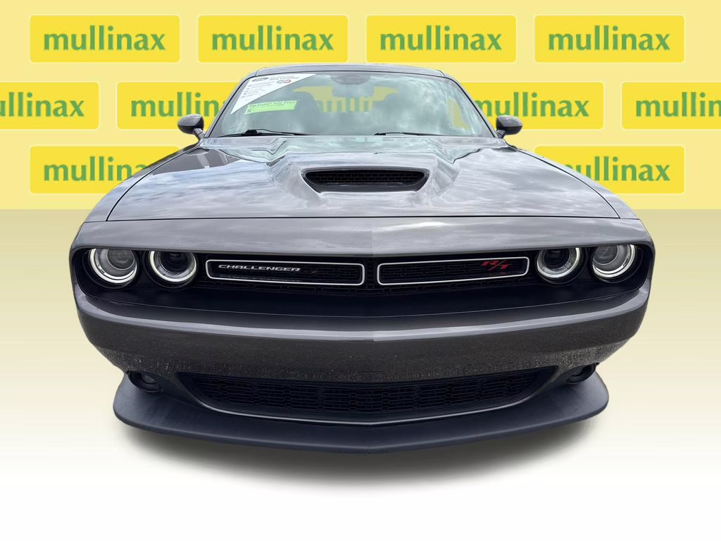 2020 Granite Pearlcoat Dodge Challenger R/T RWD Coupe